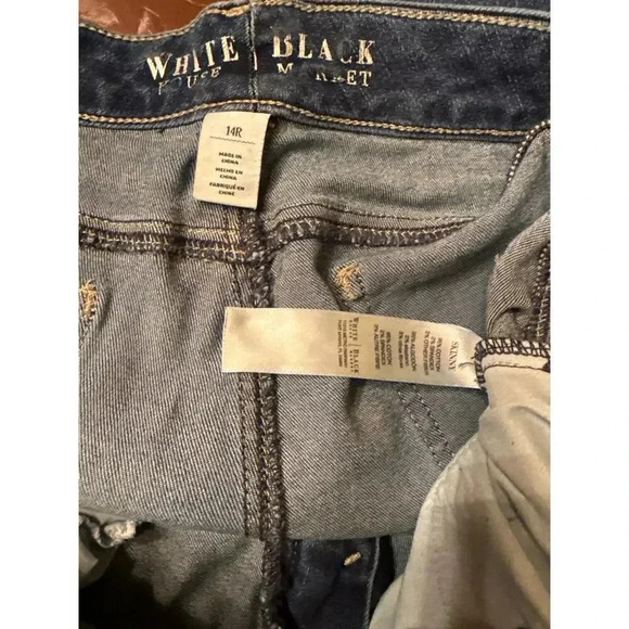 WHITE HOUSE BLACK MARKET JEANS SIZE 14 - Picture 4 of 4